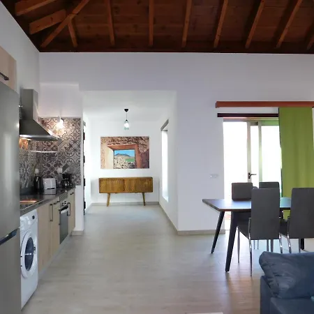 Semesterbostad Casa Cho Silvestre